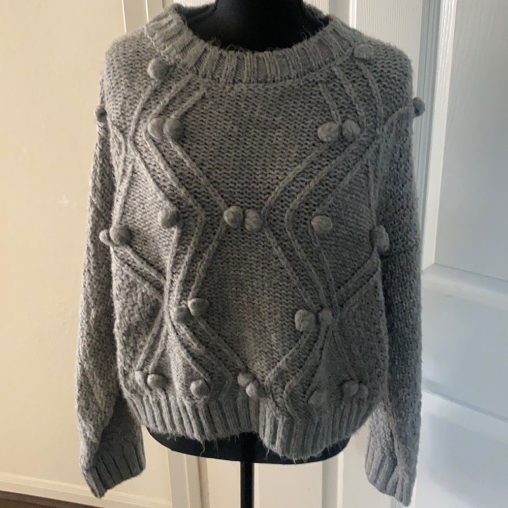 Gray Forever 21 sweater size medium